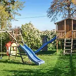 4 Bedroom Awesome In * Woldegk