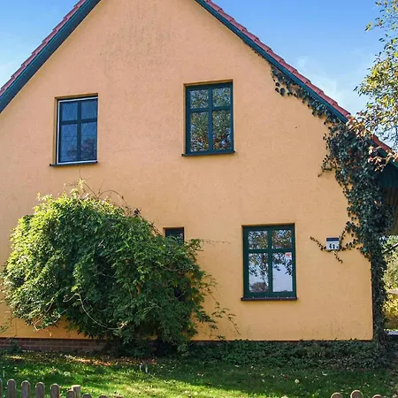 Hildebrandshagen U Ferienhaus *