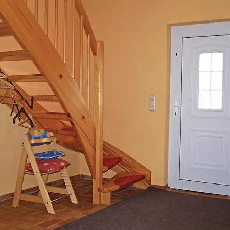 4 Bedroom Awesome In Сasa de vacaciones Woldegk