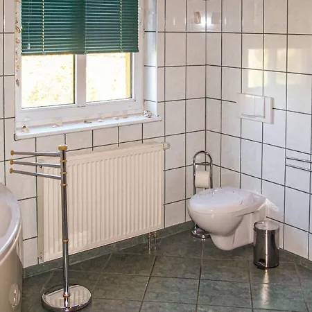 4 Bedroom Awesome In Casa vacanze